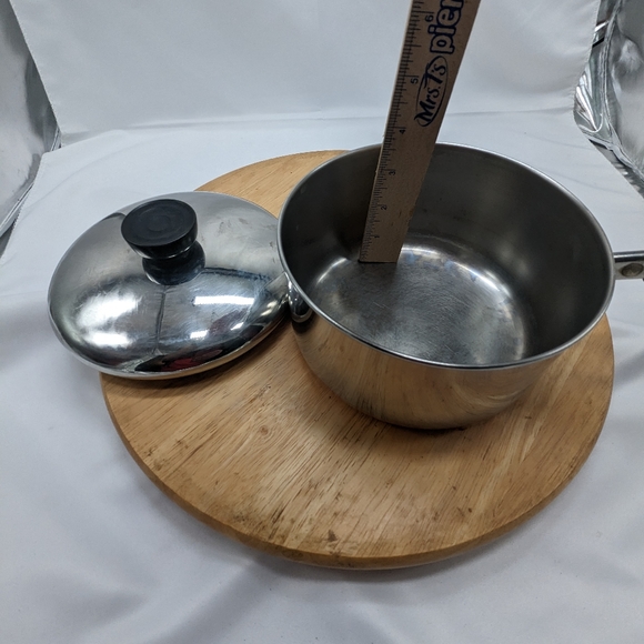 Revere Ware Copper Clad and Stainless Sauce pan 1.5qt with lid, Clinton ll. - Picture 4 of 5